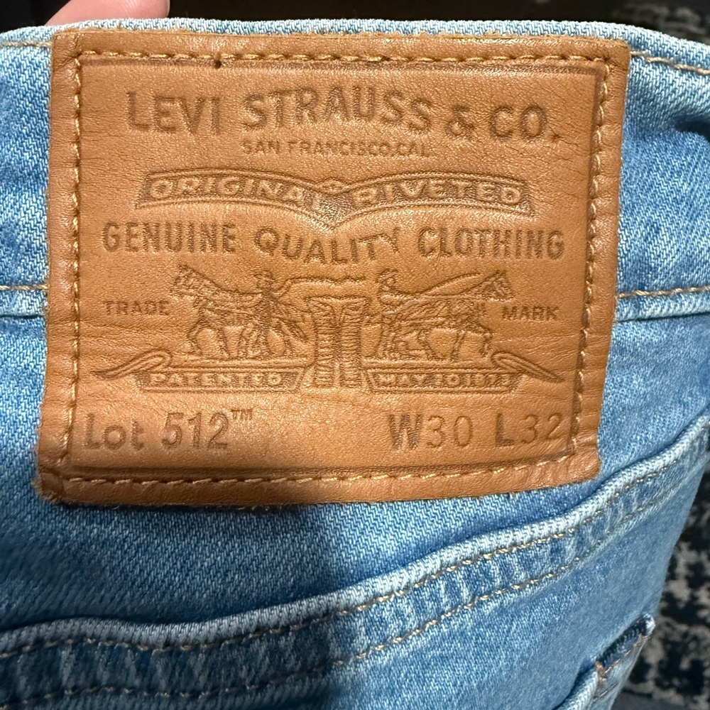 Levi's Distressed Light Blue Skinny Jeans - Picture 5 of 13